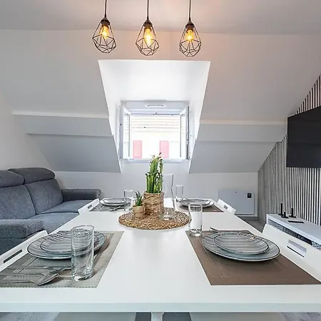 7 Personnes Pres De & Paris Daire *